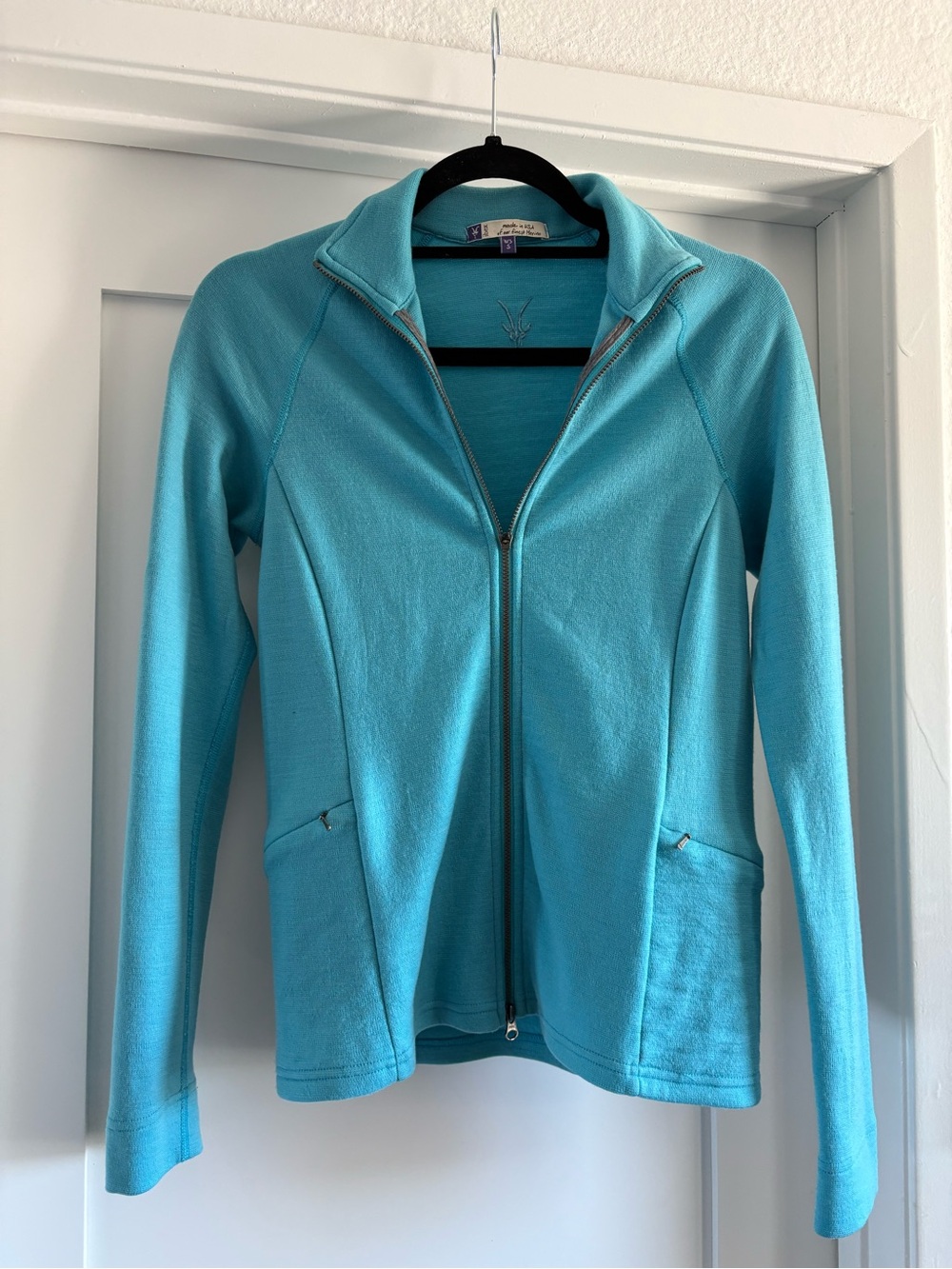 Ibex Merino Wool Jacket Womens Small
Turquoise Blue Full Zip Sweater Made in USA